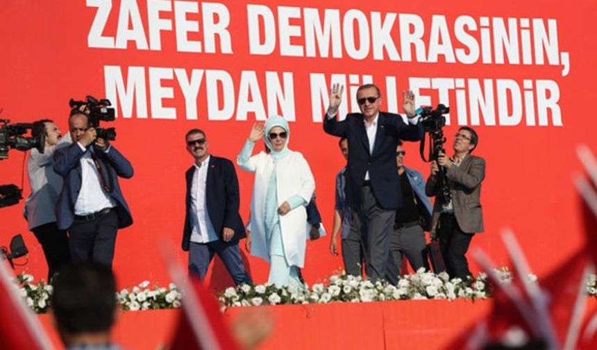 7 AĞUSTOS DEMOKRASİ VE ŞEHİTLER MİTİNGİ