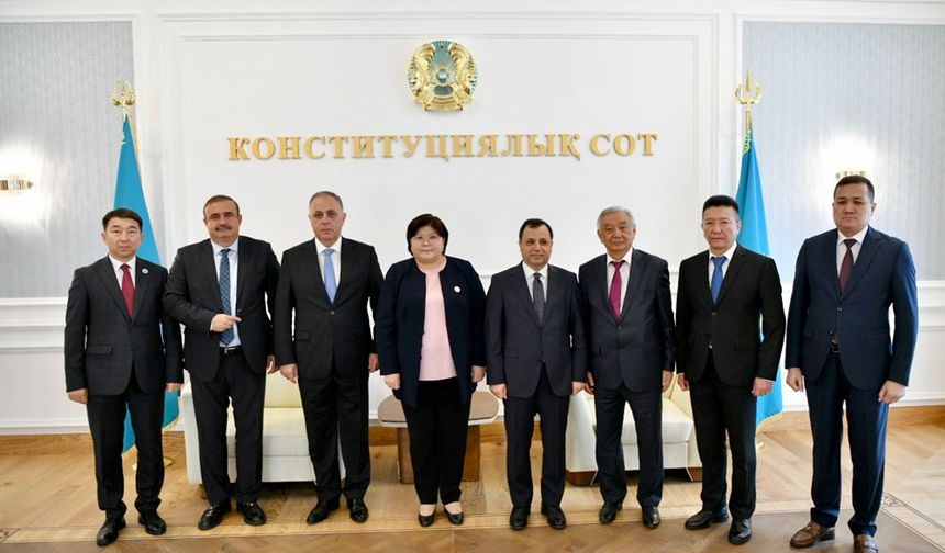 TÜRK-AY Üyesi Anayasa Mahkemeleri Astana’da bir araya geldi