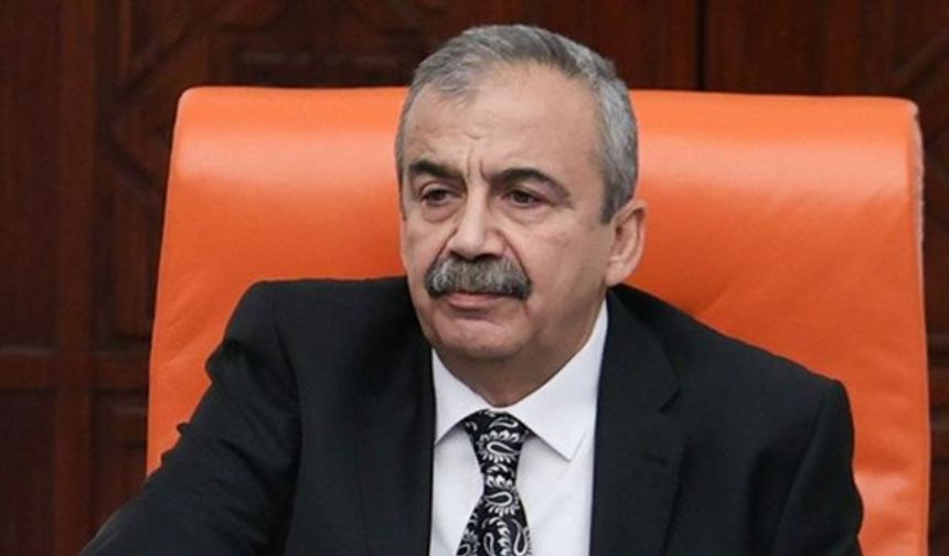 Sırrı Süreyya Önder hayatını kaybetti