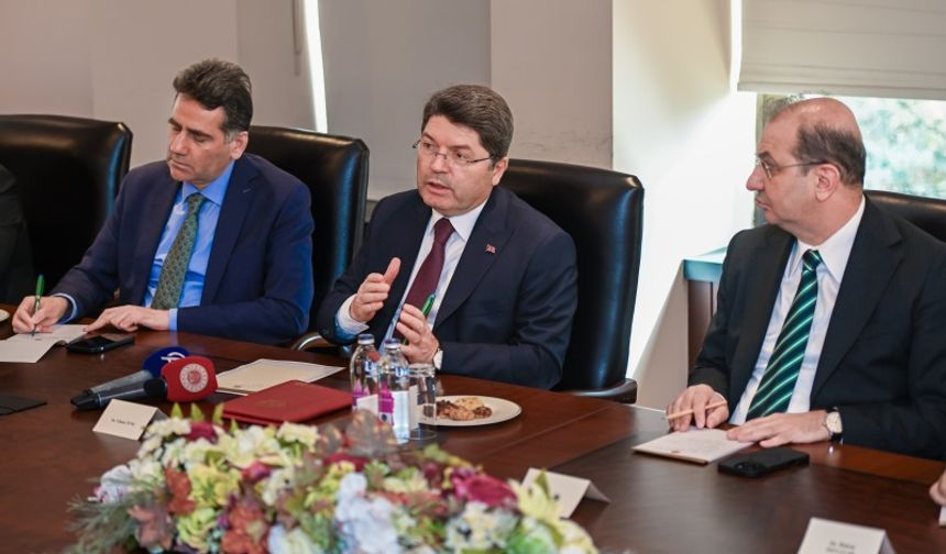 Bakan Tunç: Türkiye'nin yeni bir anayasaya ihtiyacı var