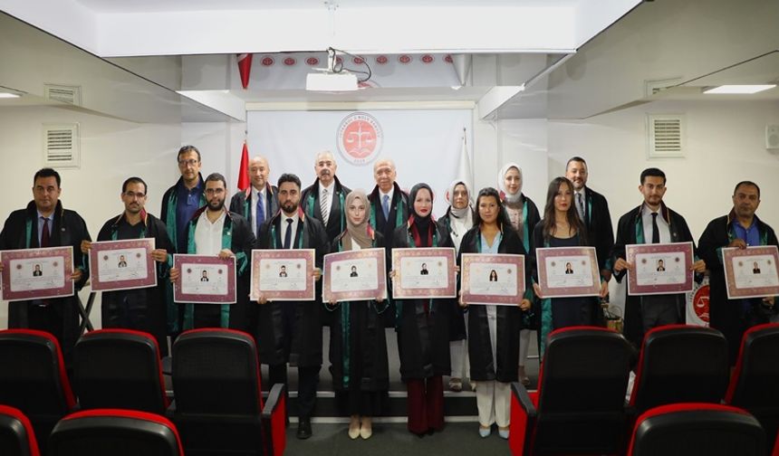 İstanbul 2 Nolu Barosu'nda 10 avukat ruhsatnamesini aldı