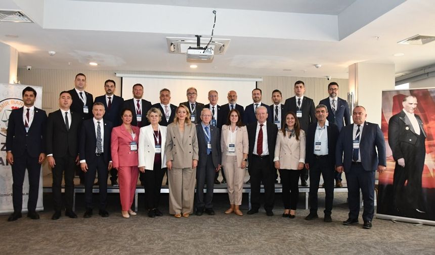 Ege ve Marmara Bölge Baro Başkanları Toplantısı, TBB Yönetiminin katılımıyla İzmir’de yapıldı