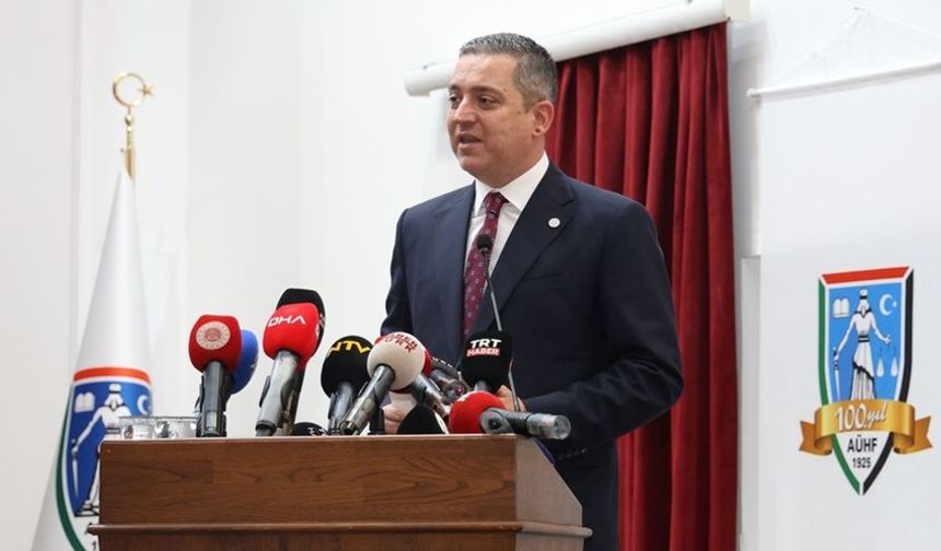 TBB Başkanı Sağkan Ankara Üniversitesi Hukuk Fakültesi'nin 100. yıl dönümü törenine katıldı