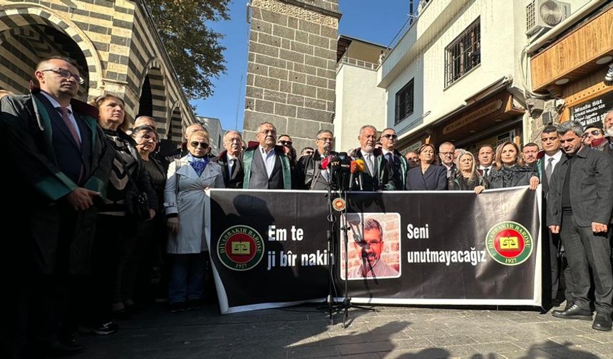 Tahir Elçi, 10 yıl önce katledildiği Dört Ayaklı Minare önünde anıldı