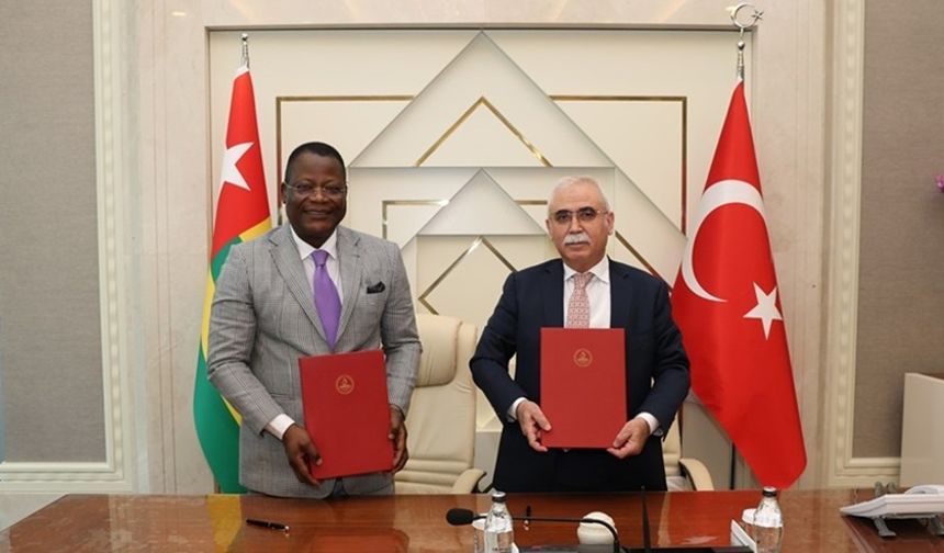 Anayasa Mahkemesi ile Togo Anayasa Mahkemesi Arasında İkili İş Birliği Anlaşması İmzalandı