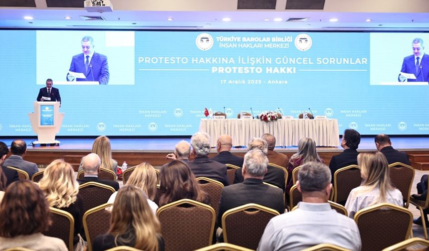 "Protesto Hakkı" Sempozyumu: "Protesto Hakkı, Demokrasinin Gündelik Hayatta Nefes Alıp Verme Şeklidir"