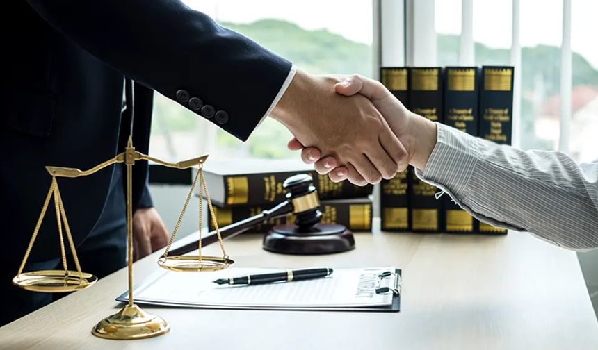 SİGORTA ŞİRKETLERİNDEN ALACAKLI OLANLAR 2025 YILINDA DA MAHKEMELER YERİNE SİGORTA TAHKİM KOMİSYONU'NU TERCİH ETTİ