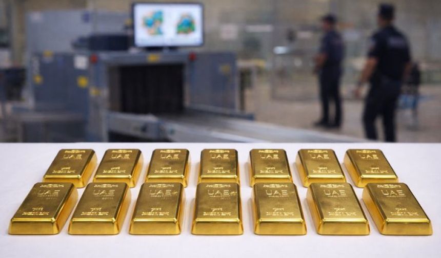 15 kilo kaçak altın yakalayan memur, 1 kilosunu rüşvet olarak almış!