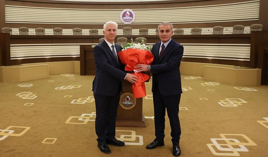 Hasan Tahsin Gökcan, başkanvekilliği görevini İrfan Fidan’a devretti