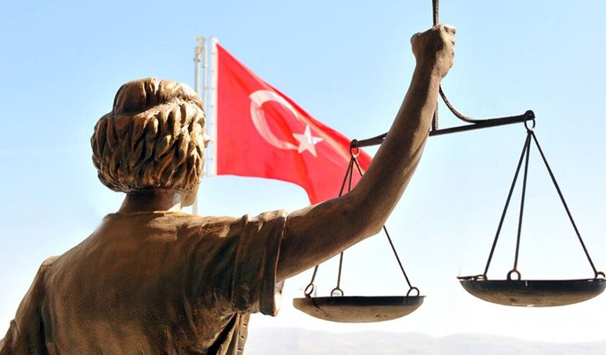 TÜRK AİLE HUKUKUNDA TARİHİ DEVRİM: ANAYASA MAHKEMESİ "SÜRESİZ NAFAKA" DÜZENLEMESİNİ İPTAL ETTİ