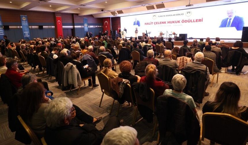 HALİT ÇELENK HUKUK ÖDÜLLERİ SAHİPLERİNİ BULDU