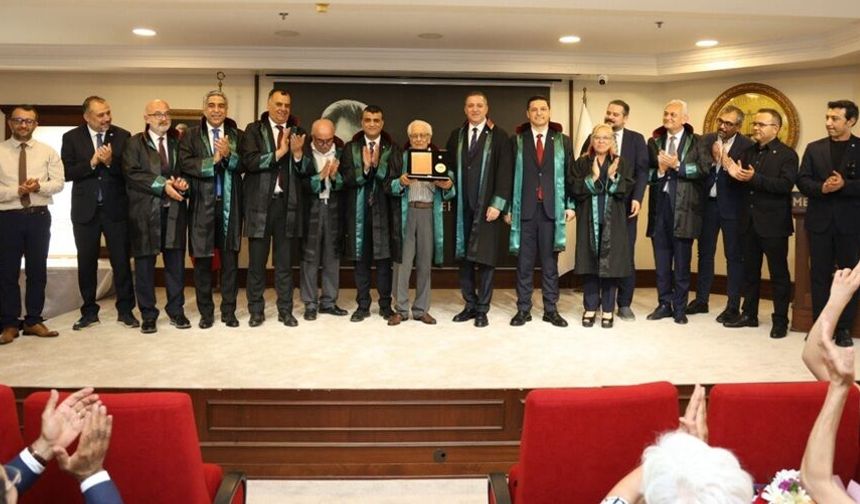 TBB Başkanı Sağkan'dan meslekte 40, 50 ve 60 yılını dolduran avukatlara plaket