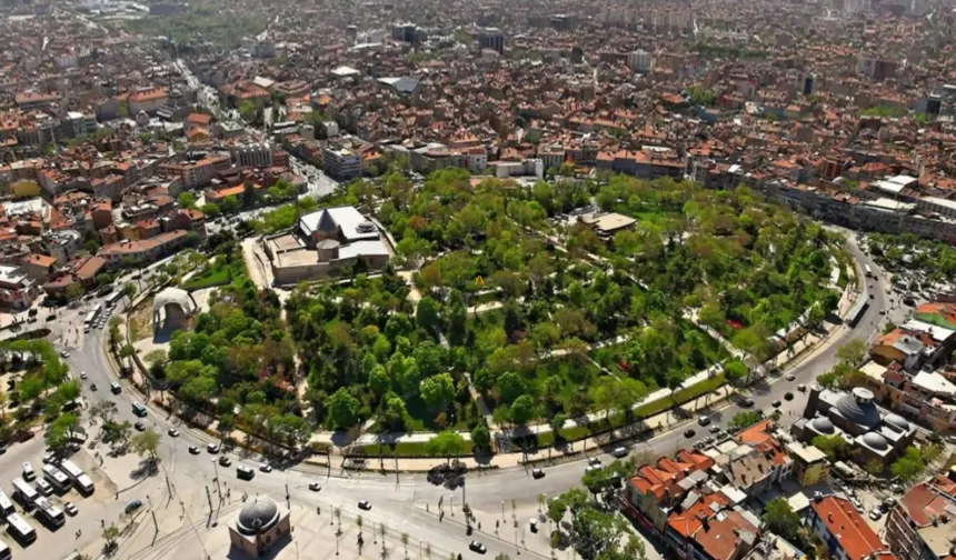 Turkuaz Kubbenin Altında Yüzyıllardır Süren Buluşma