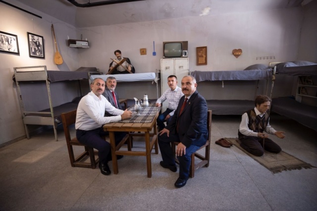 Adalet Bakanı Abdulhamit Gül, 12 Eylül darbesinin 41. yılında, müzeye çevrilen Ulucanlar Cezaevi&#039;ni ziyaret etti.